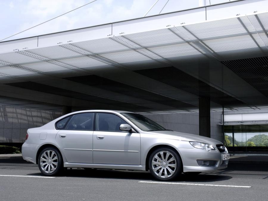  Subaru Legacy 3.0R Spec-B 2006 года  (EU) (фото 13 из 17)